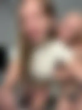 elloriah's Webcam Show