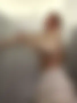 kira_mia's Live Sex Cam Show