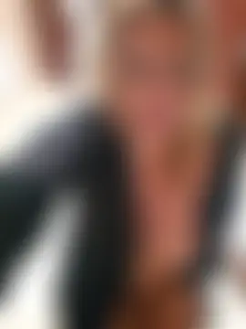 Isabellaa04's Live Sex Cam Show