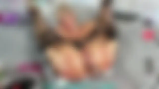 Lara_Croft-Milf_'s Live Sex Cam Show