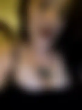 BustyVampyre's Live Sex Cam Show