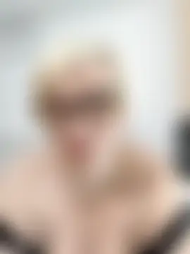 Pumabionda's Live Sex Cam Show