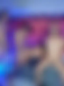 royalgirls_x's Webcam Show