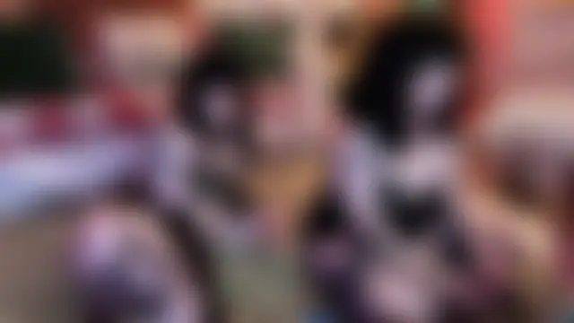 Zoe_and_Coco's Webcam Show