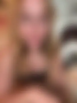 rileylovesyou's Live Sex Cam Show