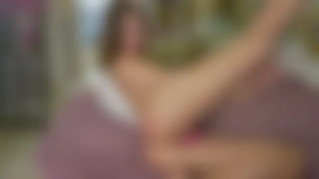 PeachyLina's Live Sex Cam Show