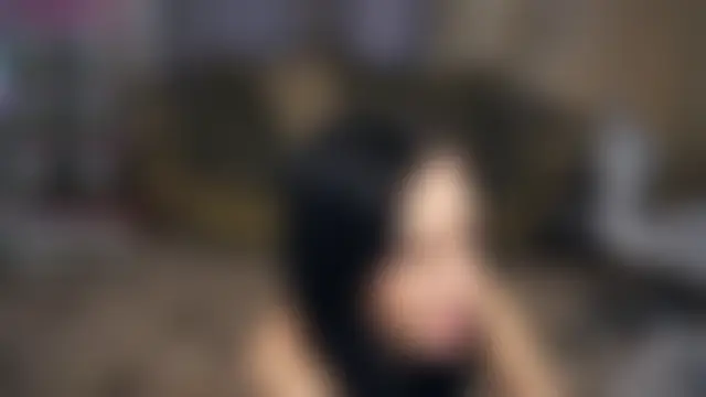 ElliRusk's Live Sex Cam Show