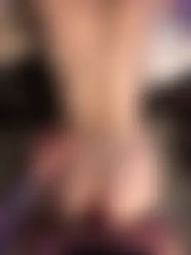 kevin_hotgirls' Live Sex Cam Show