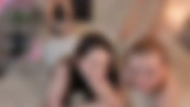 betweenUse's Live Sex Cam Show