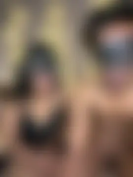 Lovebirdss' Webcam Show