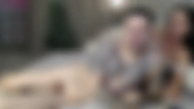 coupleeyess' Live Sex Cam Show