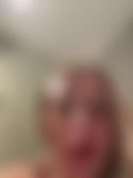 EmaSalis' Webcam Show