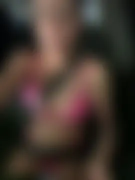 YourQueen18's Live Sex Cam Show