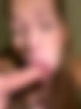 kira_mia's Webcam Show