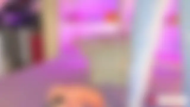 ChiaraLewis' Live Sex Cam Show