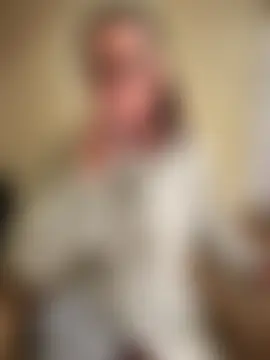 YourQueen18's Webcam Show