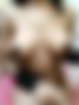 Quun_rosi's Webcam Show