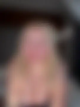 thecurvyanna_'s Live Sex Cam Show