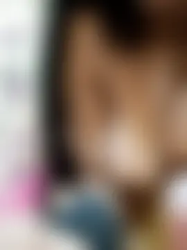 Quun_rosi's Webcam Show