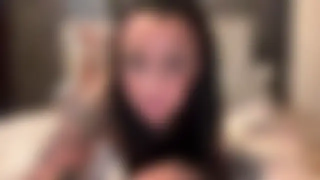 LucyLuxee19's Live Sex Cam Show