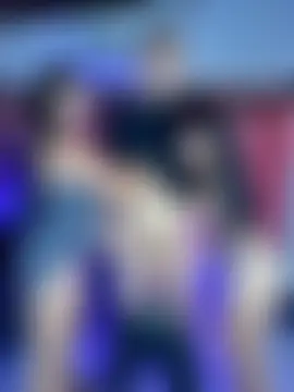 royalgirls_x's Webcam Show