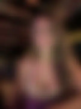 Bella-Grace's Live Sex Cam Show