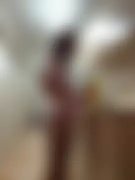 EdaQueen's Live Sex Cam Show