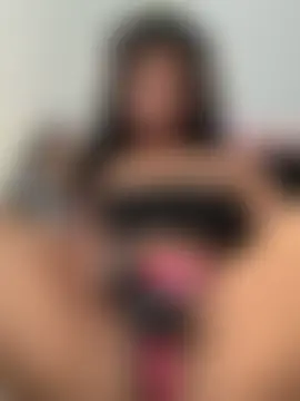 Queenkimi777's Live Sex Cam Show