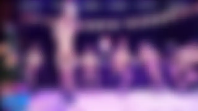 OUBA-002's Webcam Show