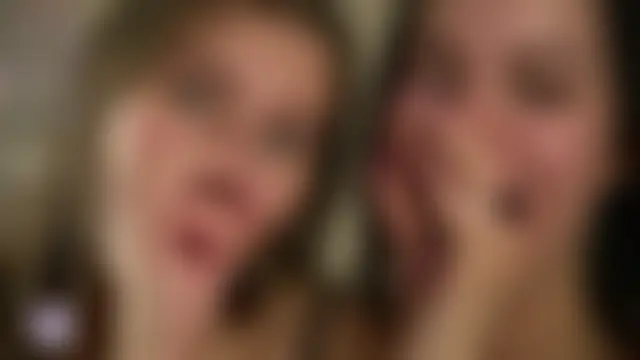 vivid_girls_vg's Webcam Show