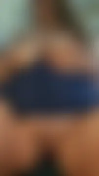 Love86Emily's Live Sex Cam Show