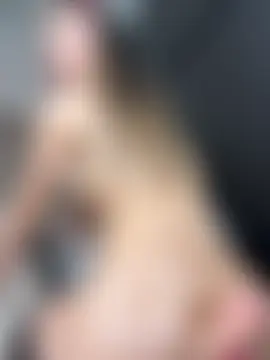 SweetieSinXXX's Live Sex Cam Show