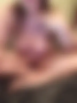 Faidraishere's Live Sex Cam Show