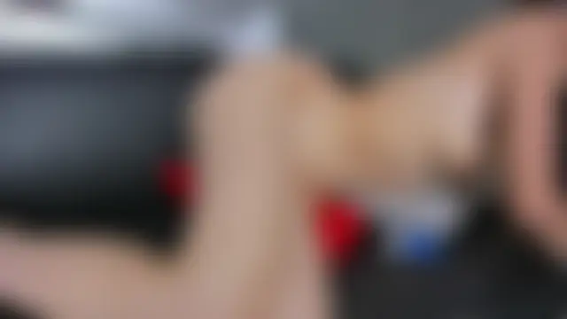 Soffy_sexzone18's Webcam Show