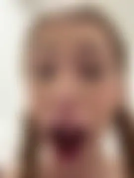 kira_mia's Live Sex Cam Show