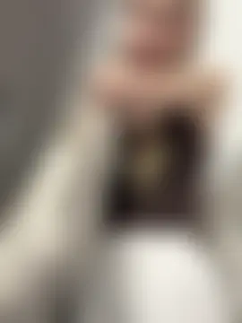 kira_mia's Live Sex Cam Show