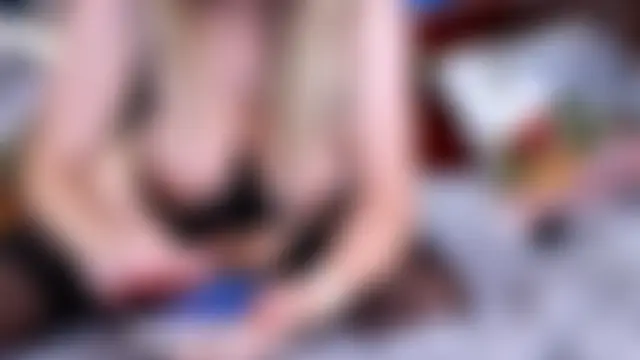 Allure_goldennX's Live Sex Cam Show