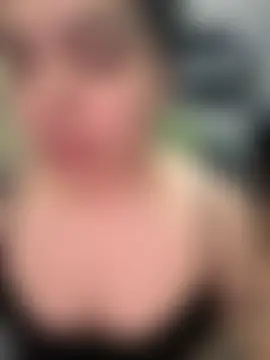 kimmiakiss22's Webcam Show