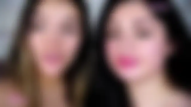 CorinnaSuttie's Live Sex Cam Show