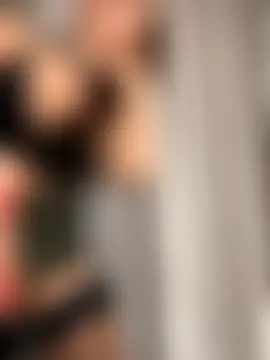 ICrazyOneIRL's Live Sex Cam Show