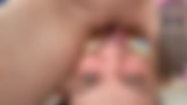 Brilliant-Kiss' Webcam Show