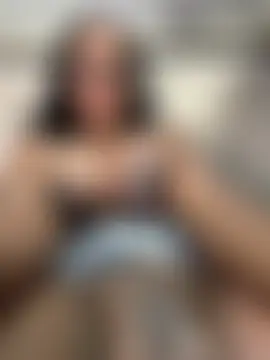 Bustykeyla's Live Sex Cam Show