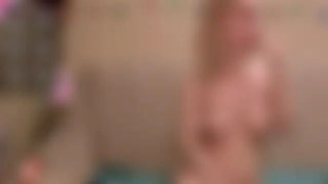 Giweria's Live Sex Cam Show