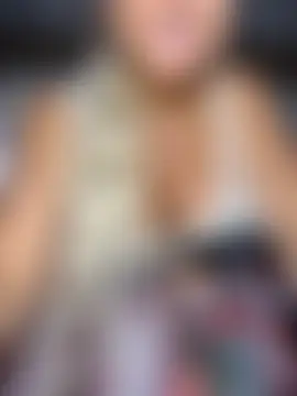 sammyqueenx21's Webcam Show