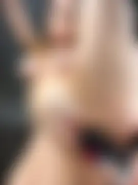 SweetieSinXXX's Live Sex Cam Show