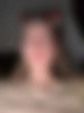 kira_mia's Webcam Show