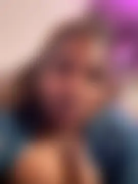 BigFineSelena's Live Sex Cam Show