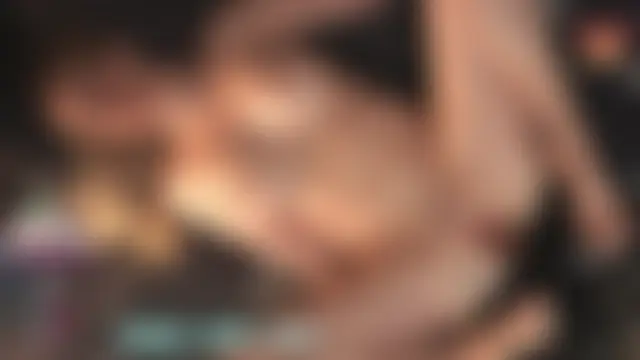 --TwistyLemonSizzle--'s Webcam Show