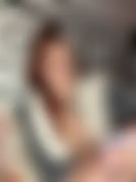 Curvy-little-red's Live Sex Cam Show