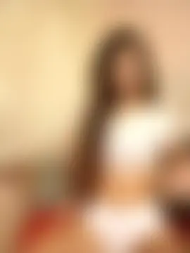 lorina202's Live Sex Cam Show